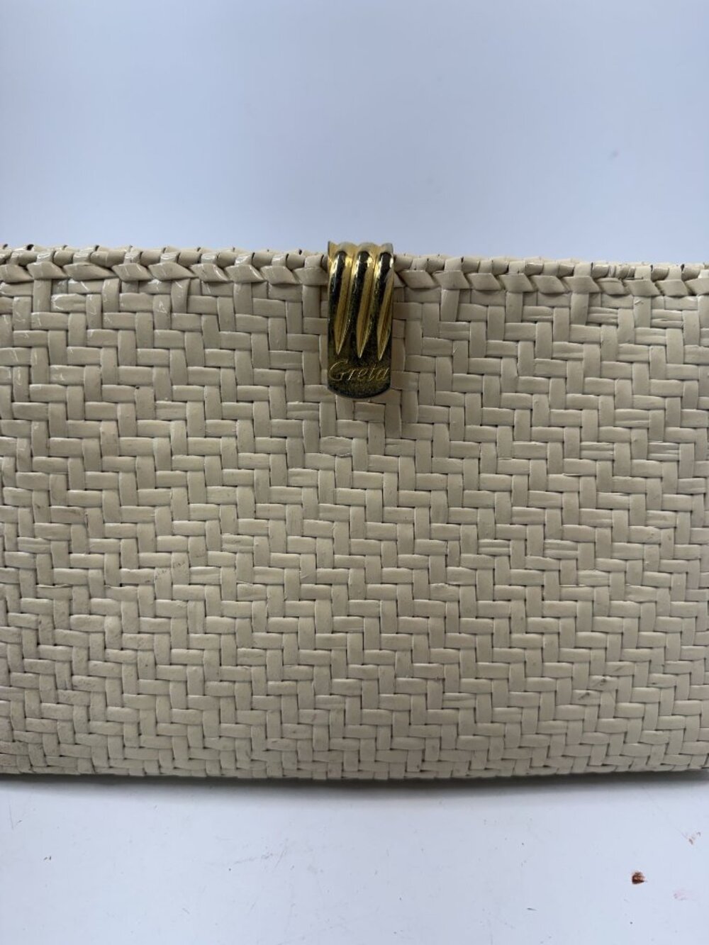 Vintage Creazioni Greta Woven Cream Clutch With Gold Chain Strap Made In Italy